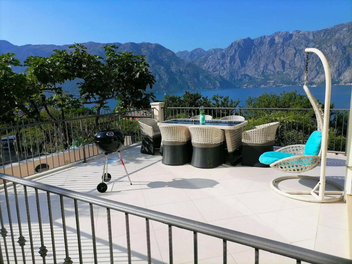 Blue Bay 2 Bedroom Apartment Prcanj Exterior photo